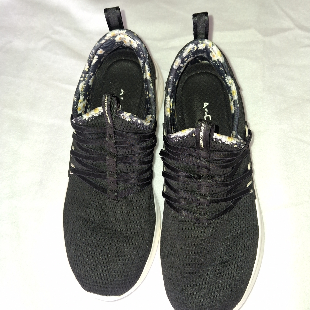 Skechers Black Athletic Shoes with Floral Lining